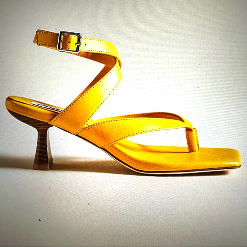NWOT Caverley Jordi Heels - Square Toe Sandals